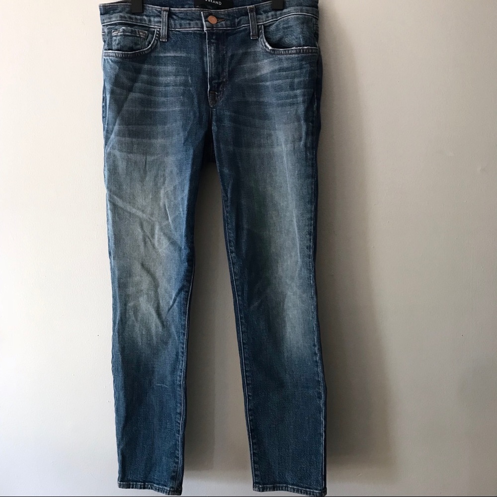 J Brand | Cropped Ellis Straight Jean in Rival